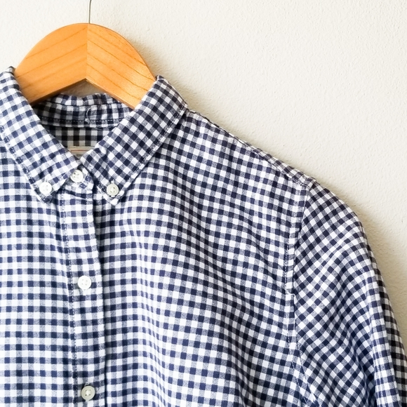 Gap Button Down - Picture 3 of 5